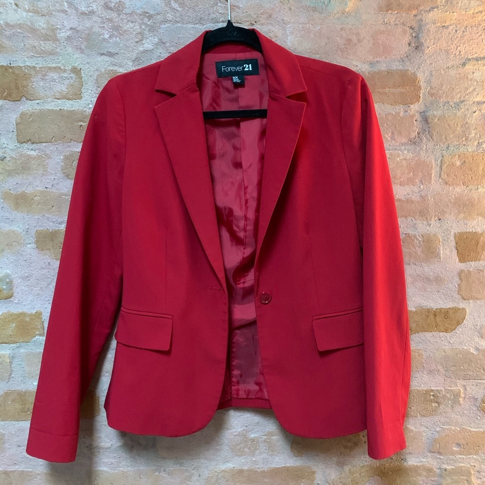 RED BLAZER